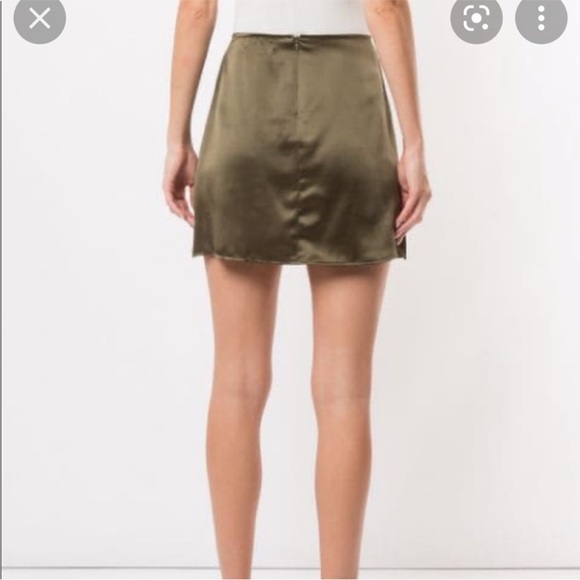 NWT Reformation Robbie silk mini skirt in army green - Picture 3 of 10